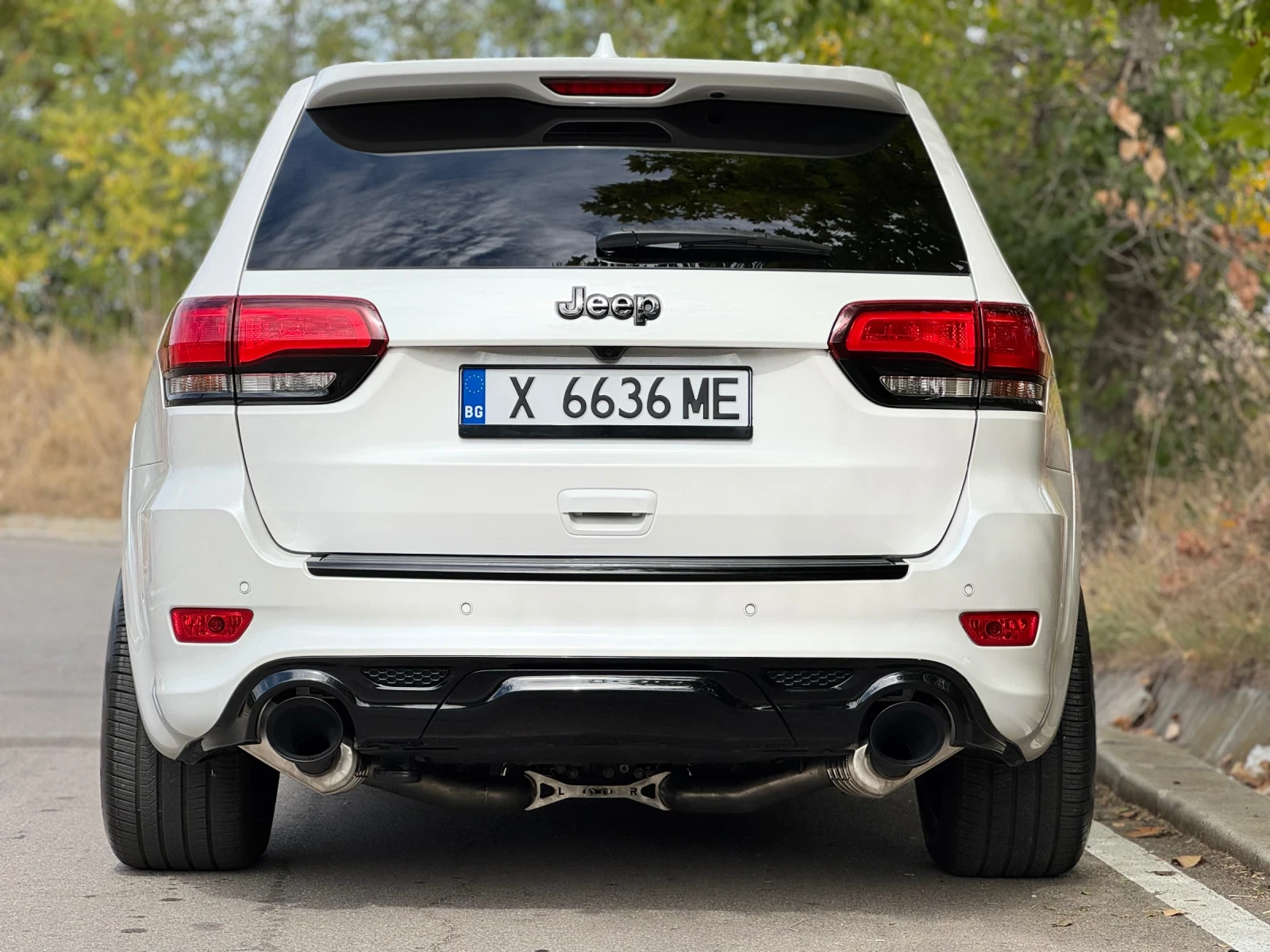 Jeep Grand cherokee WK2 6.4 SRT  - изображение 2