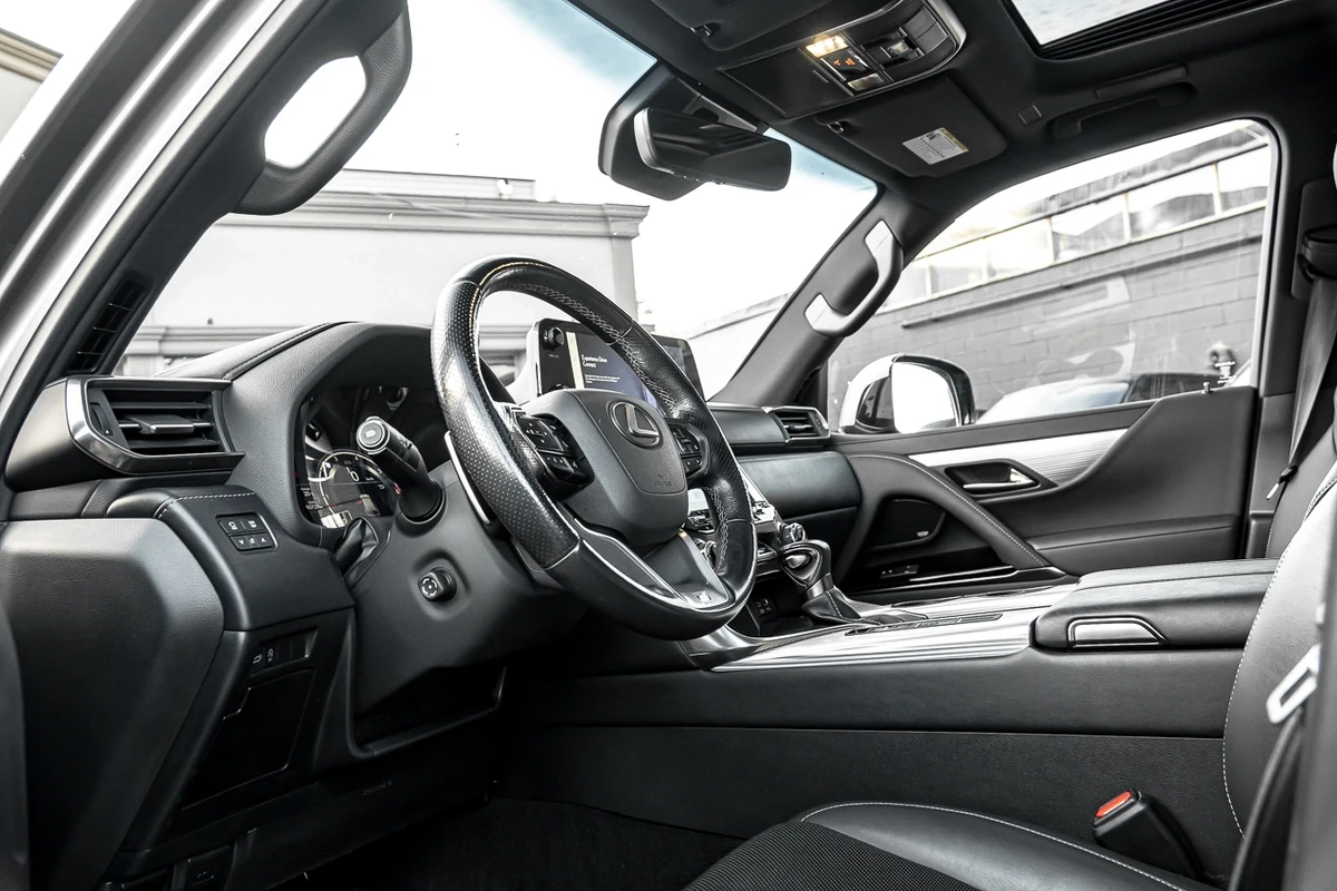 Lexus LX 600 CARFAX* АВТОФИНАНСИРАНЕ* БЕЗ ПЪРВОНАЧАЛНА ВНОСКА*  - изображение 9