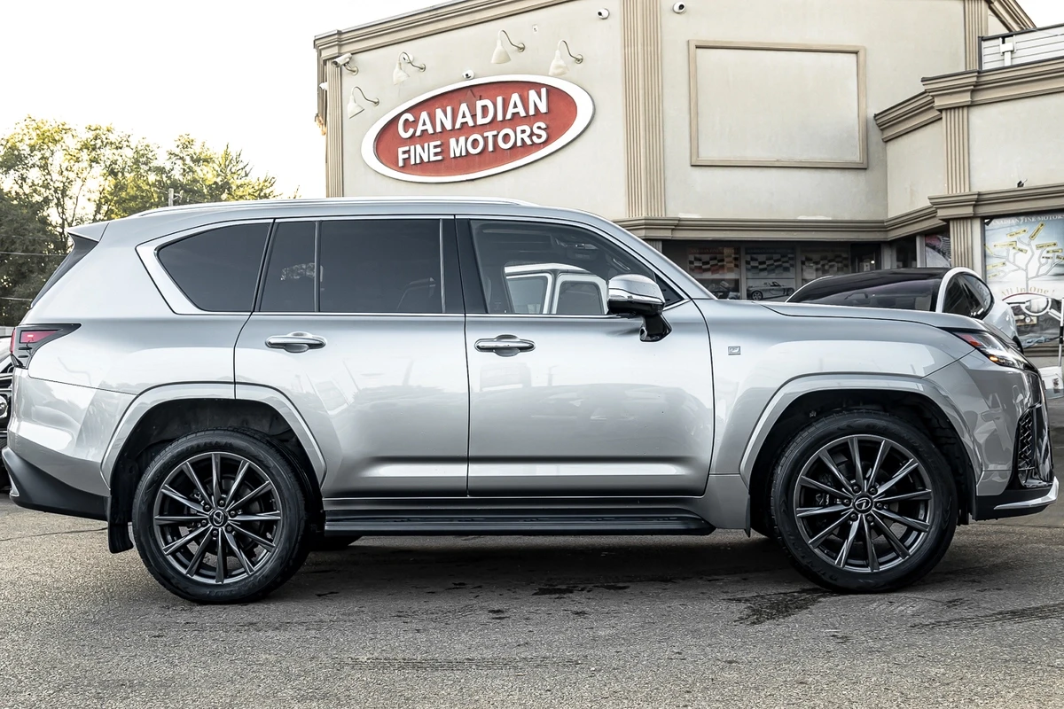 Lexus LX 600 CARFAX* АВТОФИНАНСИРАНЕ* БЕЗ ПЪРВОНАЧАЛНА ВНОСКА*  - изображение 2