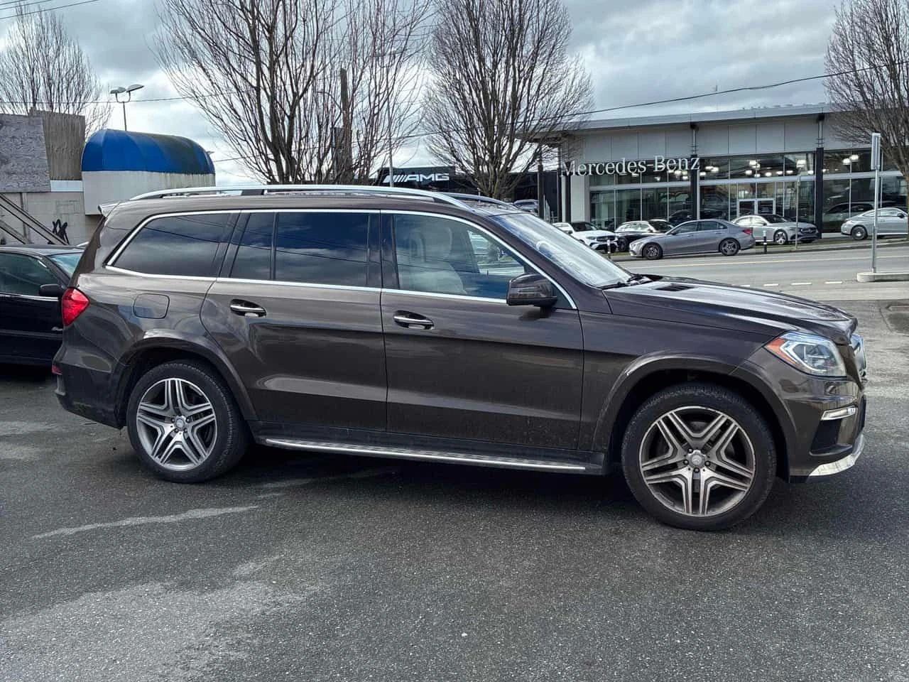 Mercedes-Benz GL 550 * PANO* KEYLESS* ПОДГРЕВ* , снимка 3 - Автомобили и джипове - 53867589