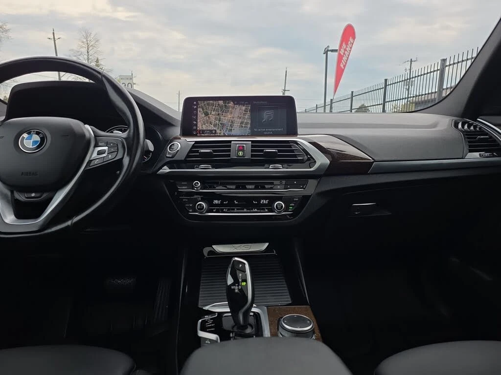 BMW X3 * X-DRIVE30I* 360* PANO* КРАЙНА* ЦЕНА* , снимка 13 - Автомобили и джипове - 54553407