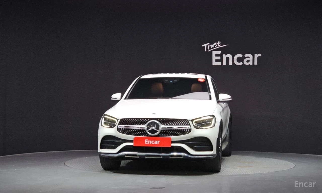 Mercedes-Benz GLC 300 COUPE* AMG* LINE* ПОДГРЕВ* ХЕДЪП* LANE* ASSIST* , снимка 3 - Автомобили и джипове - 54744014