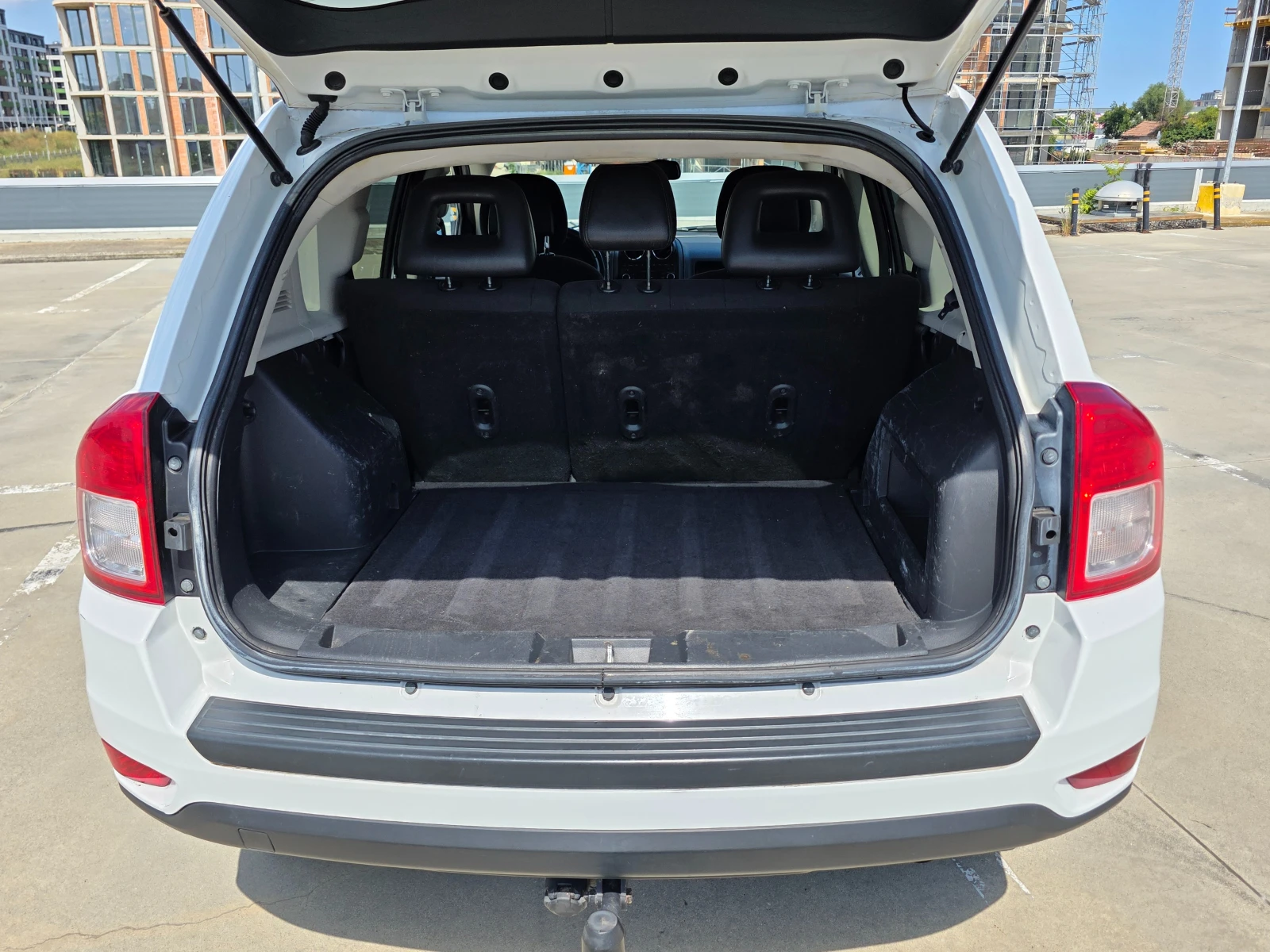 Jeep Compass 2.2 CRDI 4X4, снимка 13 - Автомобили и джипове - 55293693