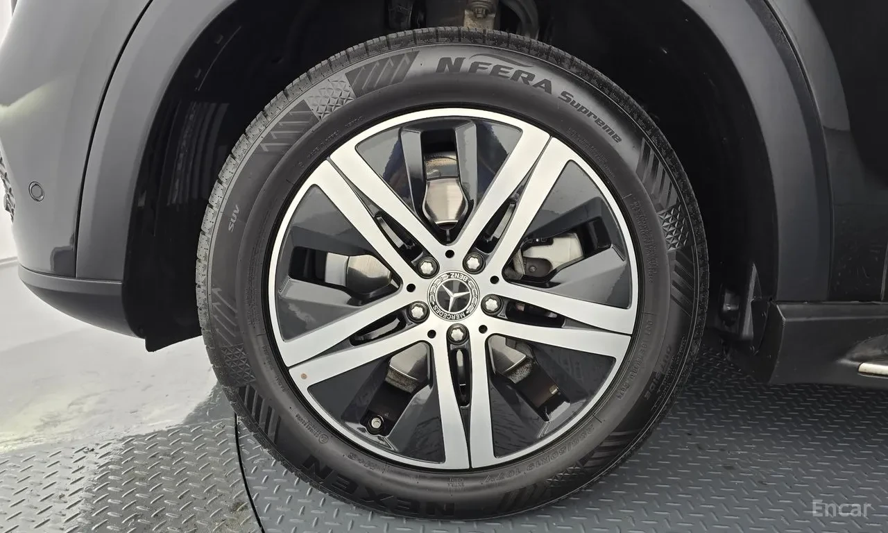 Mercedes-Benz GLE 300, снимка 13 - Автомобили и джипове - 55458648
