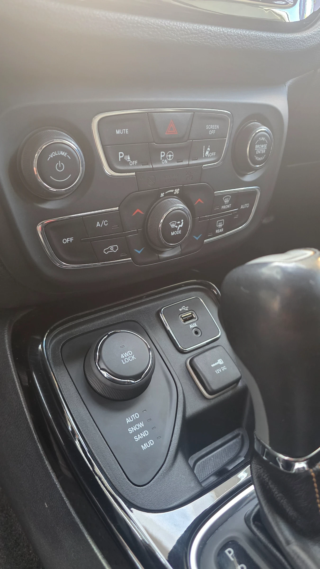 Jeep Compass 1.4 170 к.с. 4х4 Full, снимка 8 - Автомобили и джипове - 56324986