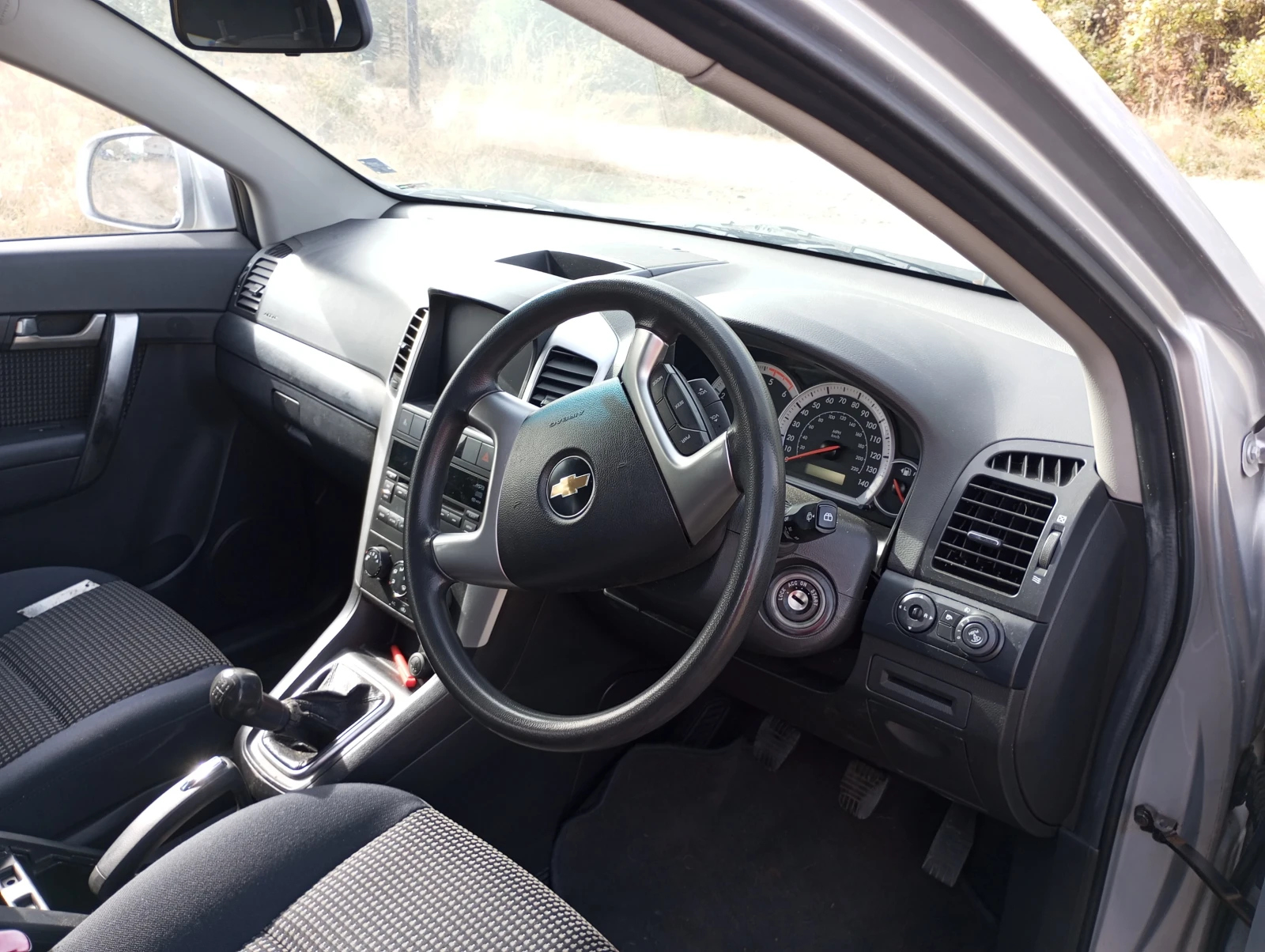 Chevrolet Captiva, снимка 8 - Автомобили и джипове - 56391701