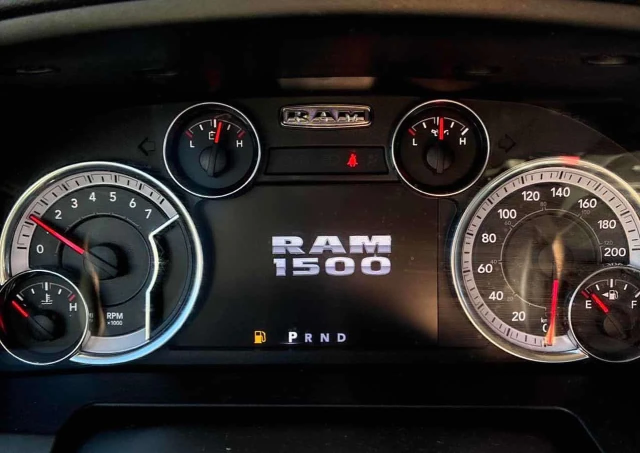 Dodge RAM 1500 * Express * CARFAX * ����� �� ����������� | Mobile.bg � ����������� 8