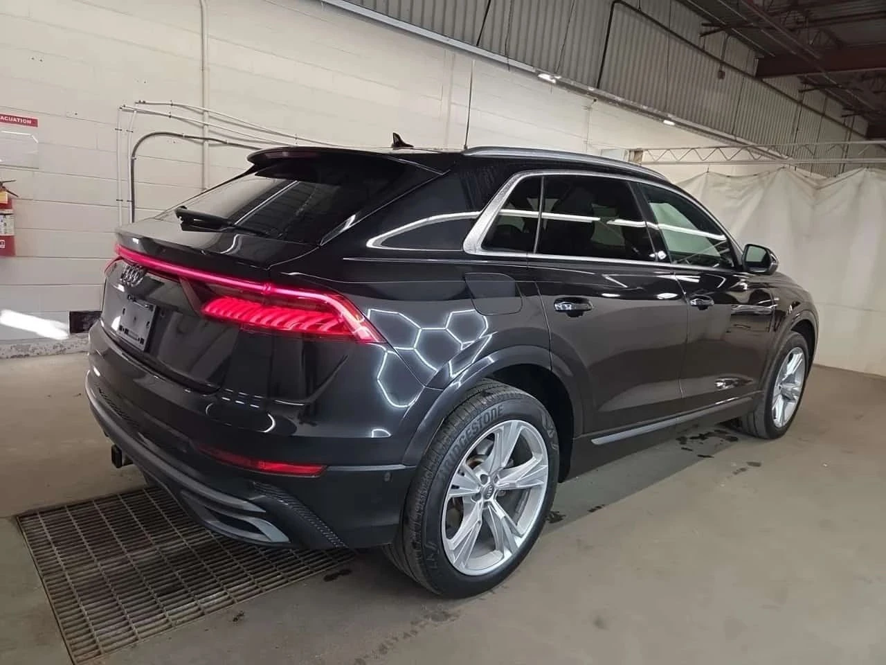Audi Q8, снимка 3 - Автомобили и джипове - 56687611