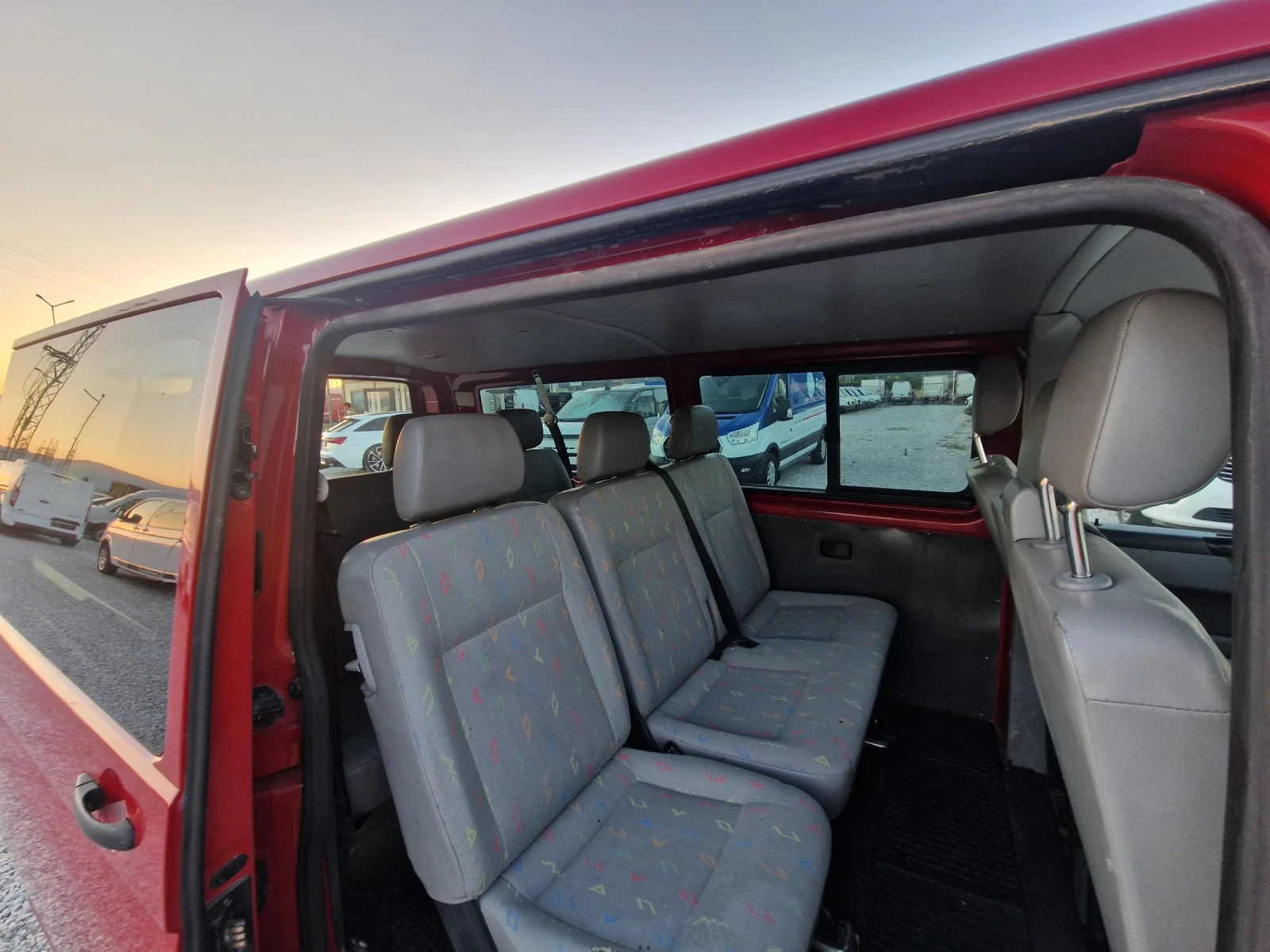 VW Transporter 8+ 1 maxxi 1.9 TDI - изображение 10