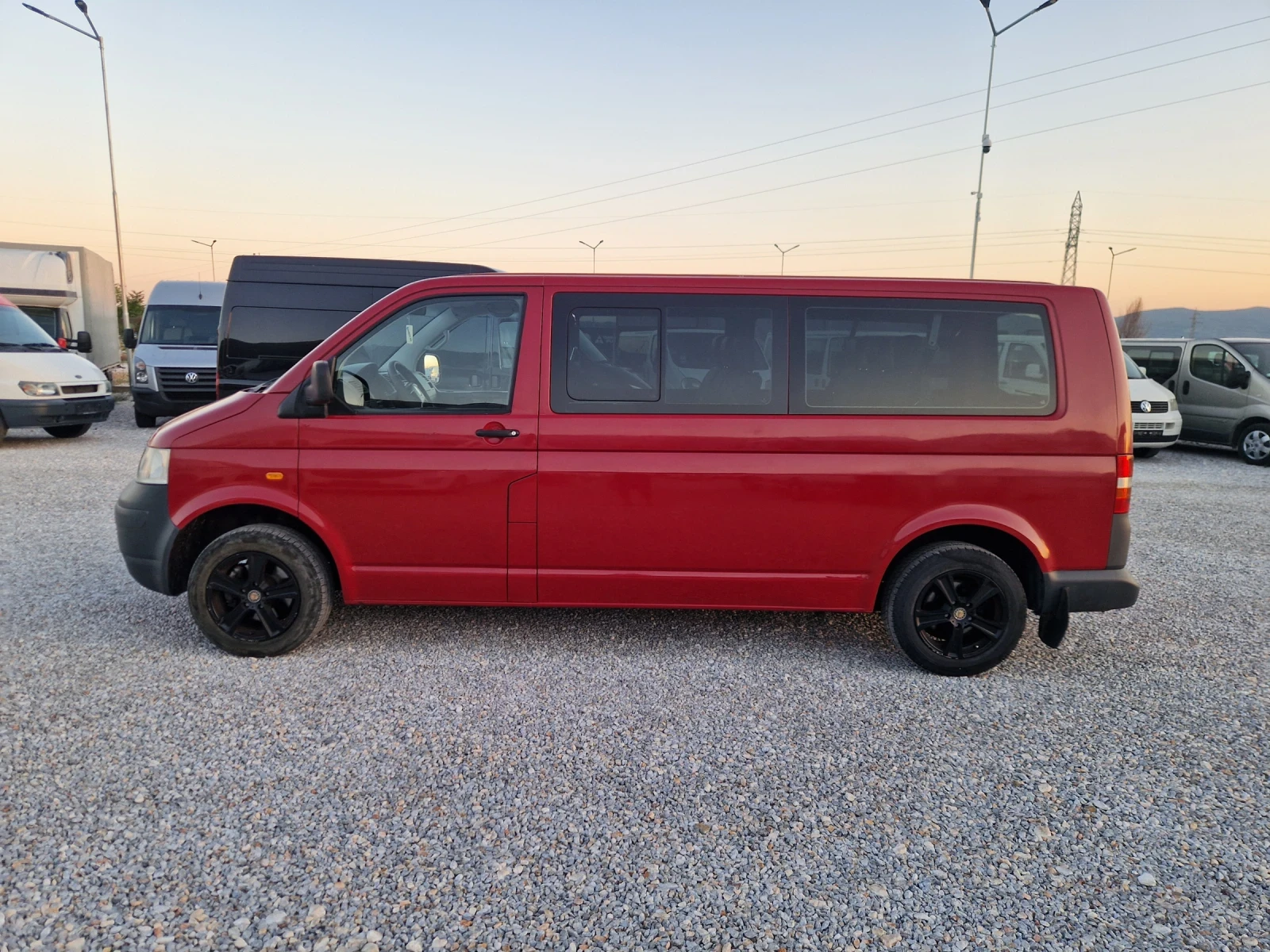 VW Transporter 8+ 1 maxxi 1.9 TDI - изображение 6