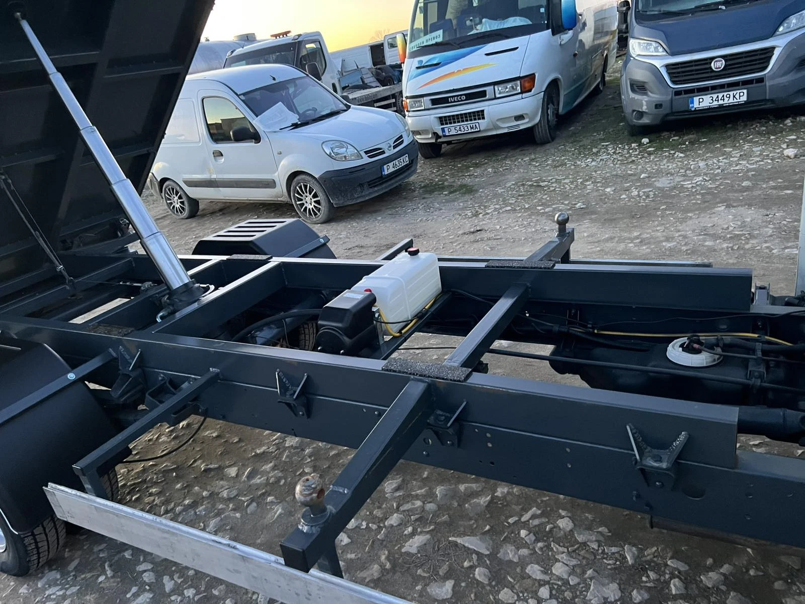 Iveco Daily 3.0D /клима/самосвал/4.20, снимка 10 - Бусове и автобуси - 53853737