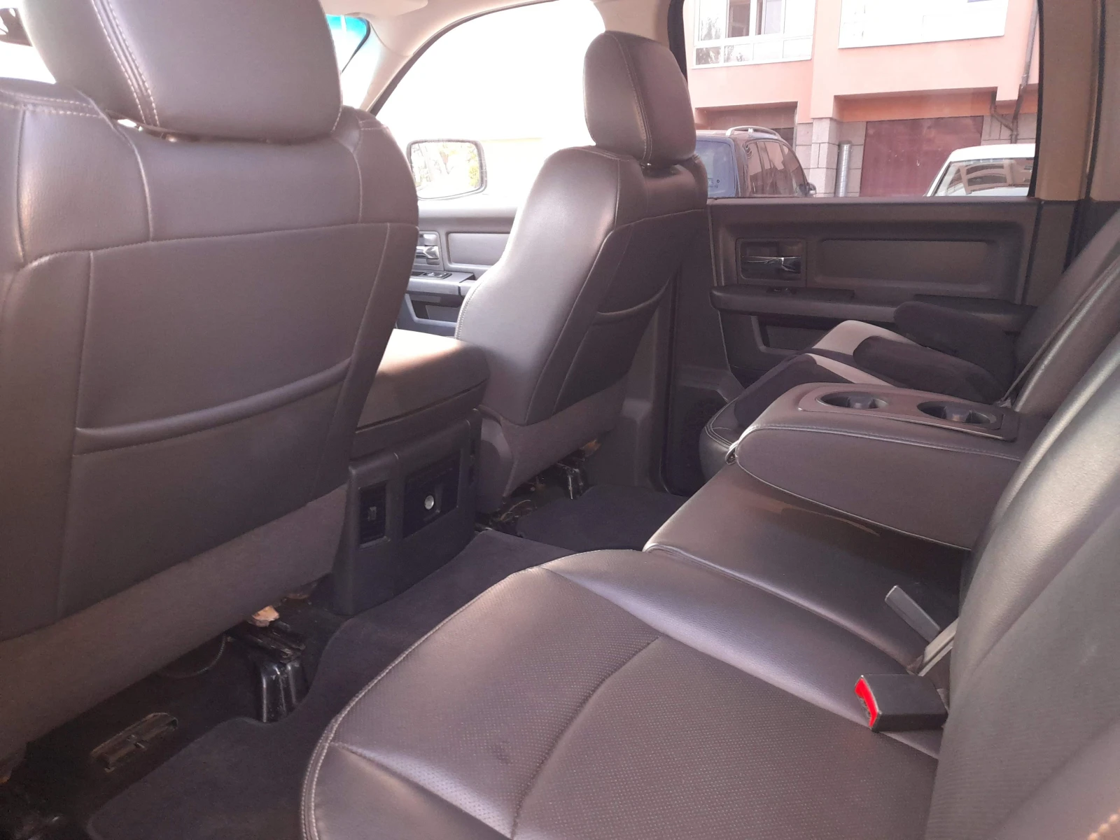Dodge Caravan RAM 1500 5.7 HEMI/ LARAMIE 4x4 LPG 2009г., снимка 10 - Бусове и автобуси - 54865013