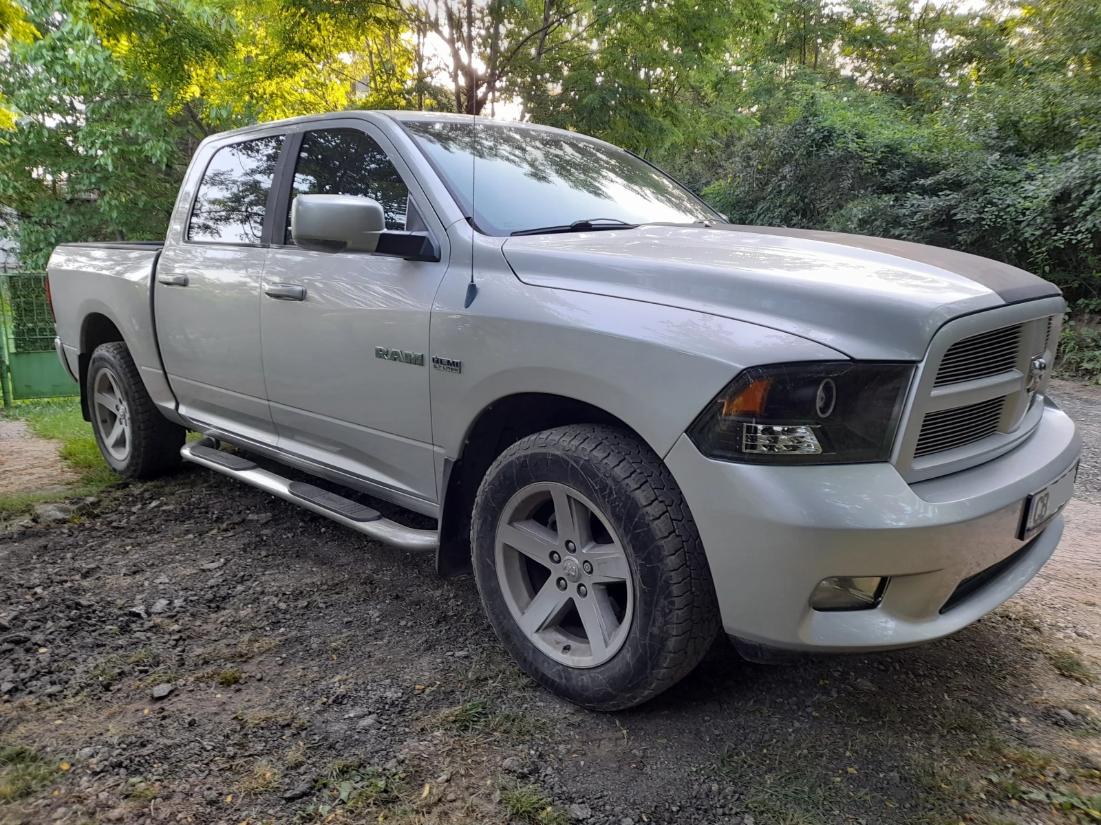 Dodge Caravan RAM 1500 5.7 HEMI/ LARAMIE 4x4 LPG 2009г., снимка 2 - Бусове и автобуси - 54865013