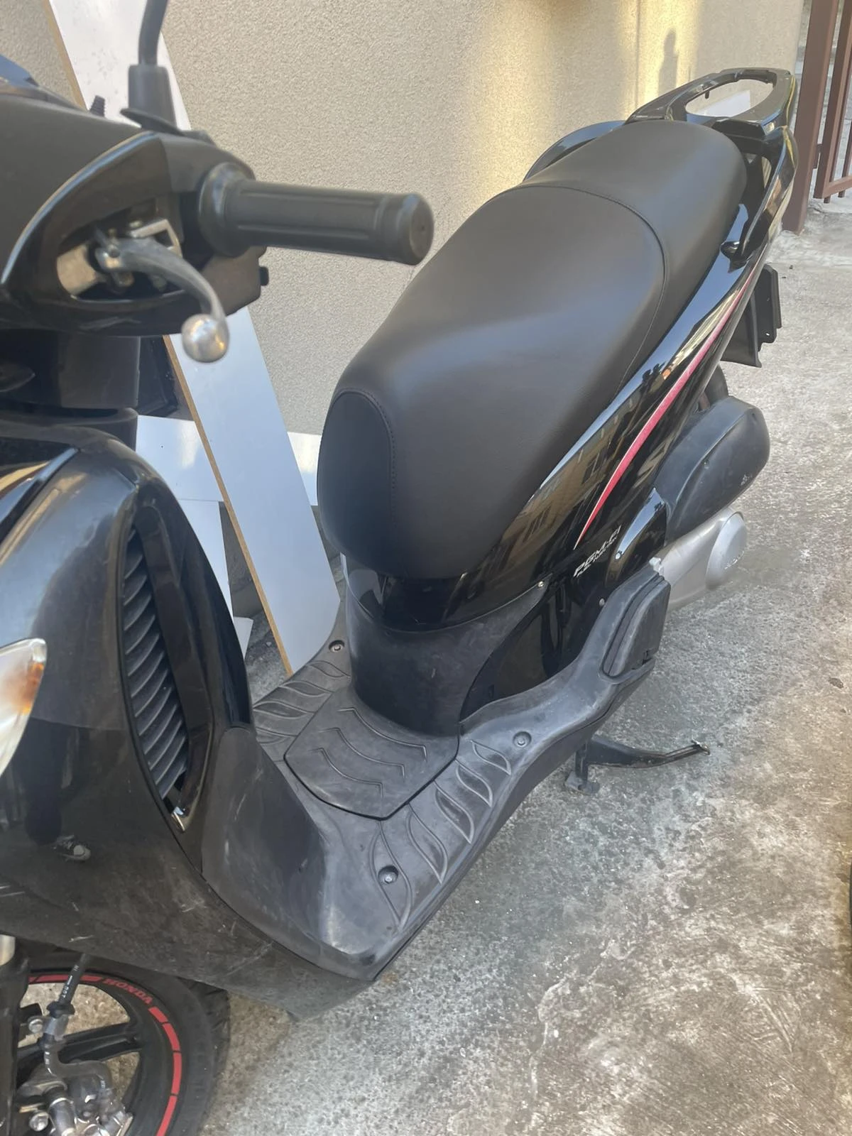 Honda Sh honda sh 150i, снимка 4 - Мотоциклети и мототехника - 54406258