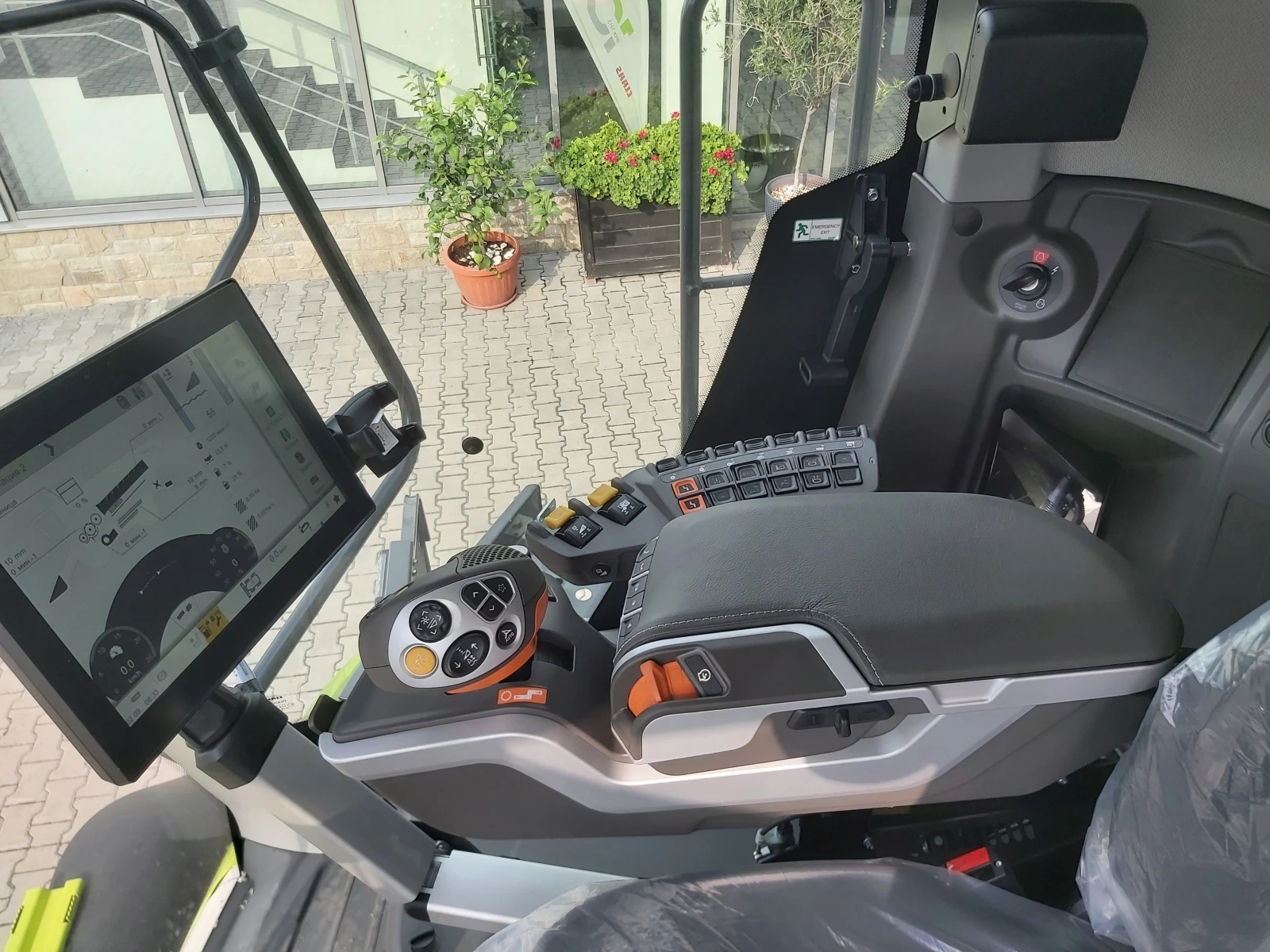  Claas  CLAAS LEXION 7600 + V930 2021 . | Mobile.bg   15