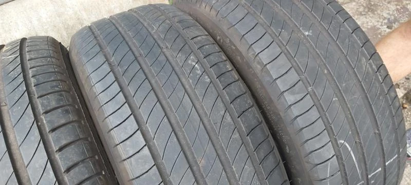 Гуми Летни 215/50R17, снимка 3 - Гуми и джанти - 33440743