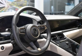 Porsche Panamera TURBO S E-HYBRID/FACELIFT/CERAMIC/CARBON/TV/BURM/, снимка 11
