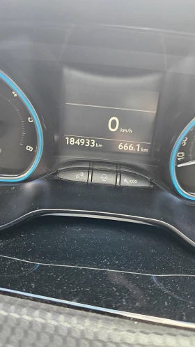 Peugeot 2008, снимка 11