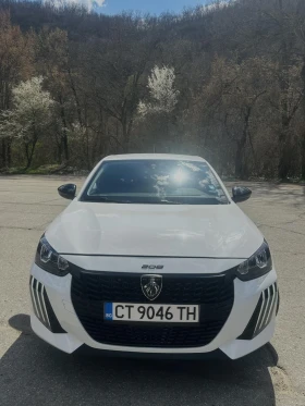 Peugeot 208 1.2 110к.с хибрид, снимка 4