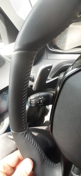 Peugeot 208 1.2 110к.с хибрид, снимка 16