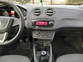 Seat Ibiza 1.4i 86кс Клима, снимка 14