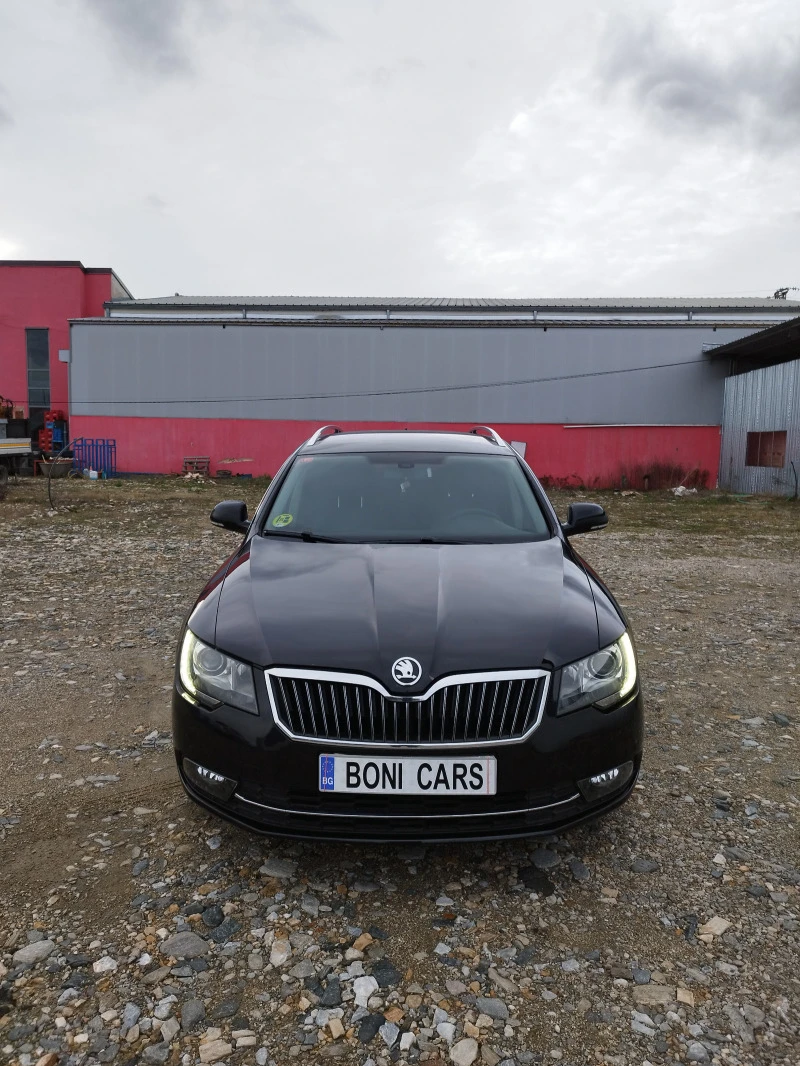 Skoda Superb 2.0TDI, снимка 2 - Автомобили и джипове - 42179179