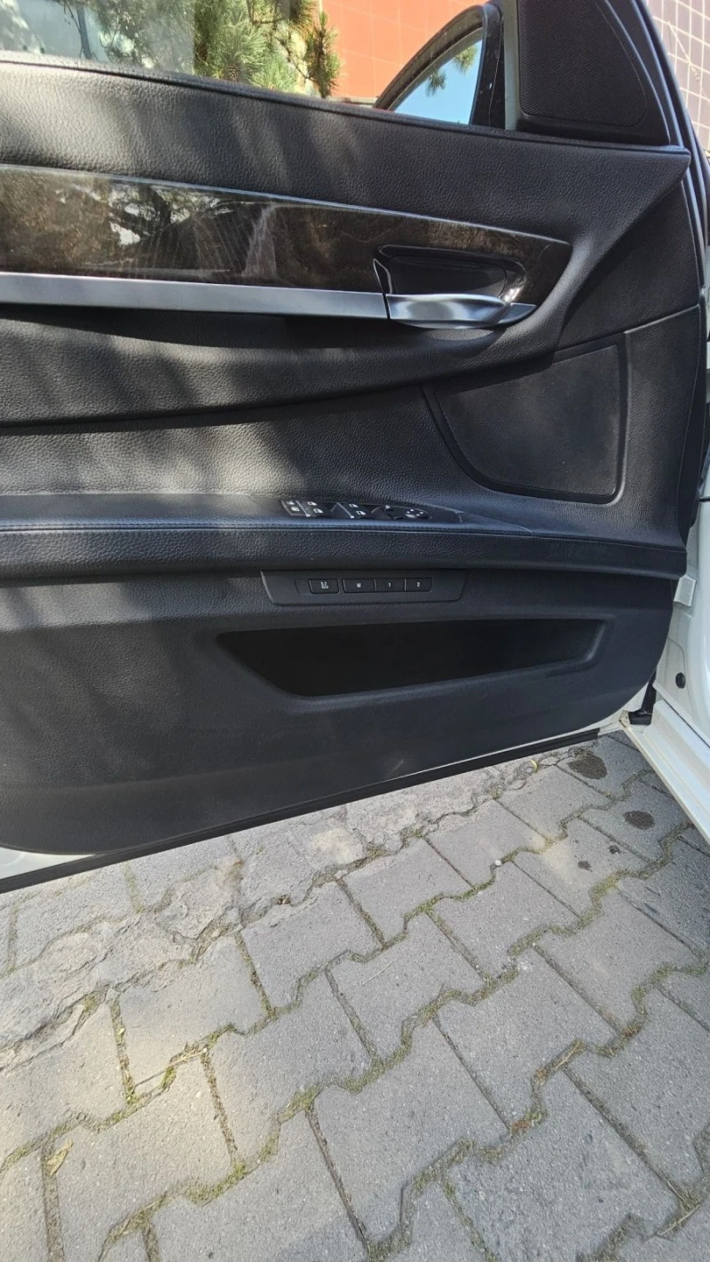 BMW 740 3.0i bi-turbo 2012 face, снимка 13 - Автомобили и джипове - 45890849