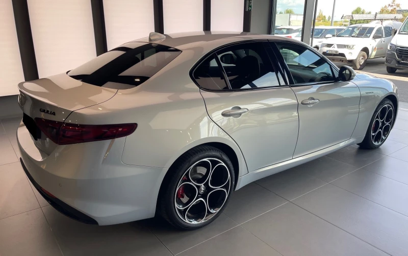 Alfa Romeo Giulia VELOCE 2.0 280 HP Q4, снимка 5 - Автомобили и джипове - 47356438