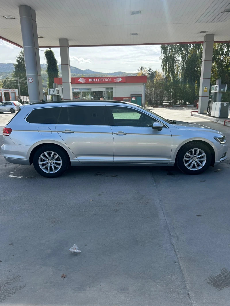 VW Passat 2.0 TDI  Full LED, снимка 8 - Автомобили и джипове - 47547167