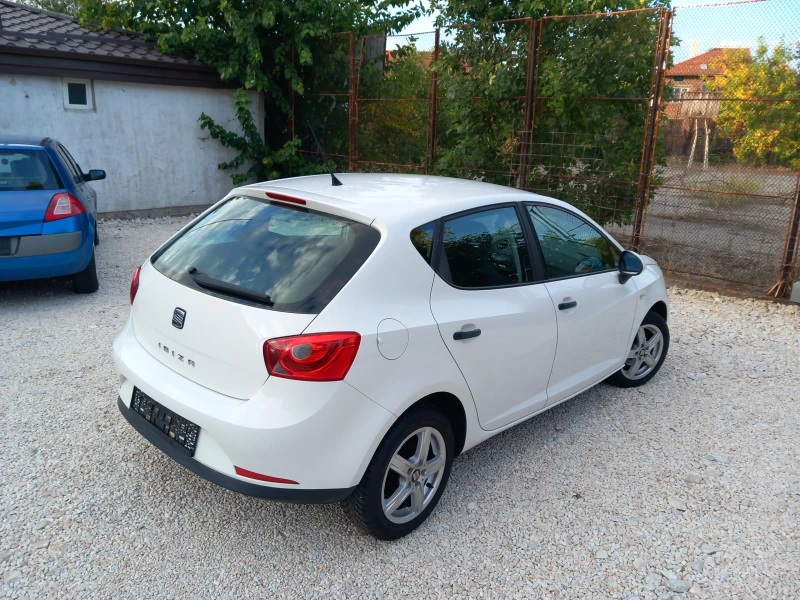 Seat Ibiza 1.4i 86кс Клима, снимка 5 - Автомобили и джипове - 47550474