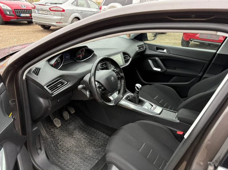 Peugeot 308 1.6i 125hp 87000km, снимка 8 - Автомобили и джипове - 47966120