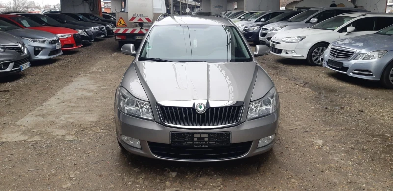 Skoda Octavia 1.6 MPI-102 кс, снимка 2 - Автомобили и джипове - 49195266