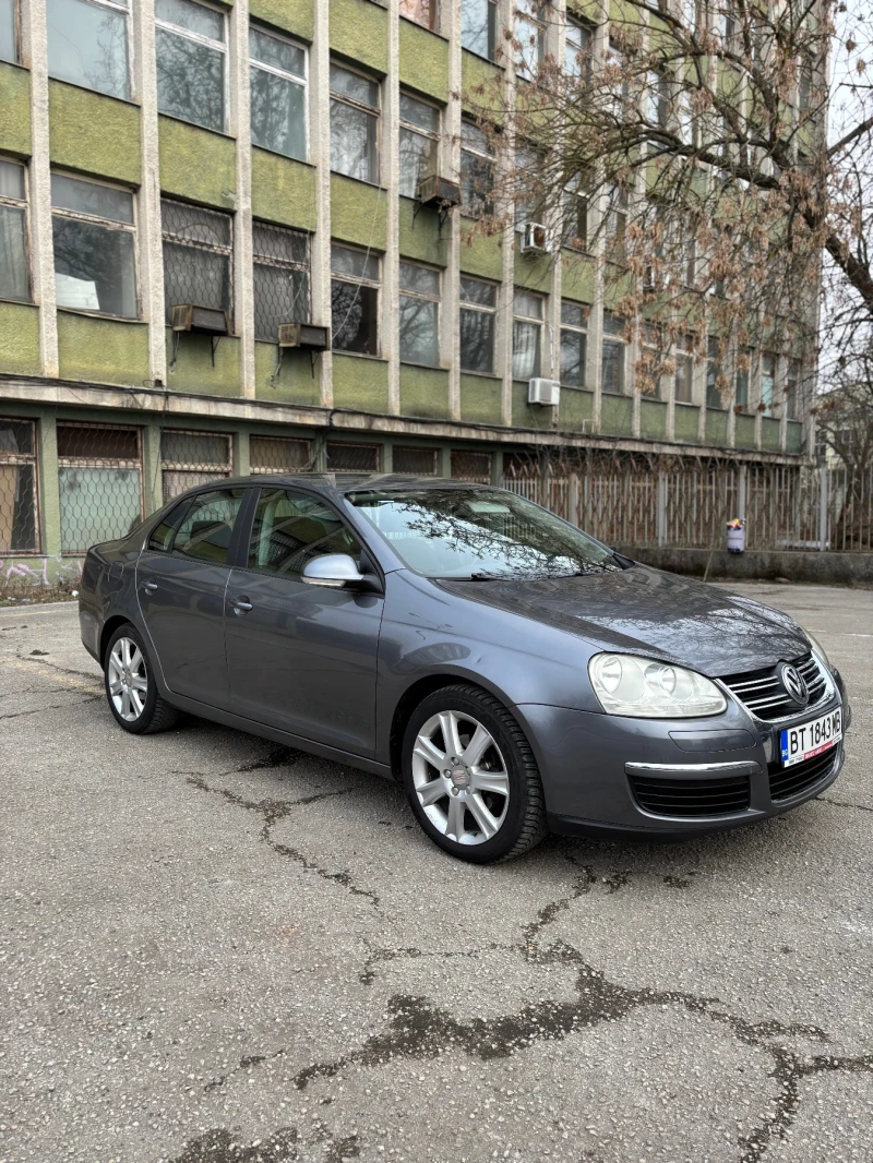 VW Jetta, снимка 2 - Автомобили и джипове - 49315964