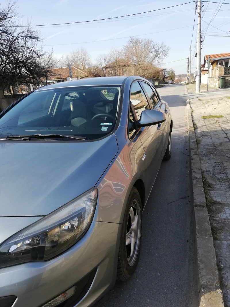 Opel Astra 1.4, снимка 3 - Автомобили и джипове - 49459659