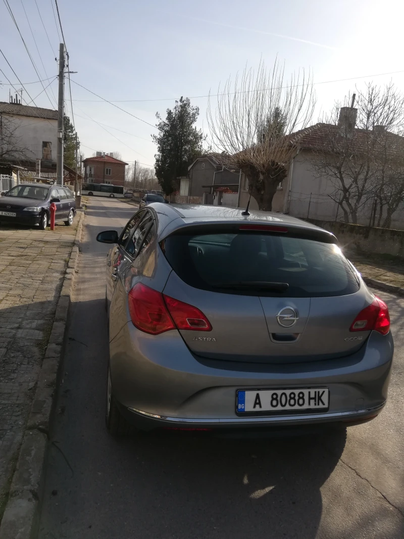 Opel Astra 1.4, снимка 5 - Автомобили и джипове - 49459659