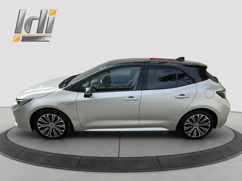 Toyota Corolla 2.0 Hybrid Гаранция Черен Петък, снимка 3 - Автомобили и джипове - 50494154