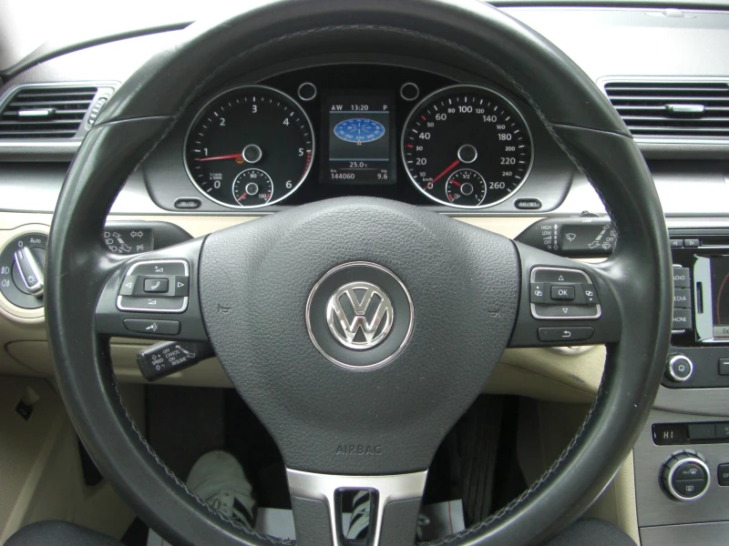 VW Passat B7 TDI NAVI AVTOMAT EURO 5B, снимка 11 - Автомобили и джипове - 50523121