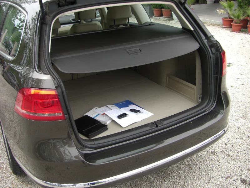 VW Passat B7 TDI NAVI AVTOMAT EURO 5B, снимка 16 - Автомобили и джипове - 50523121