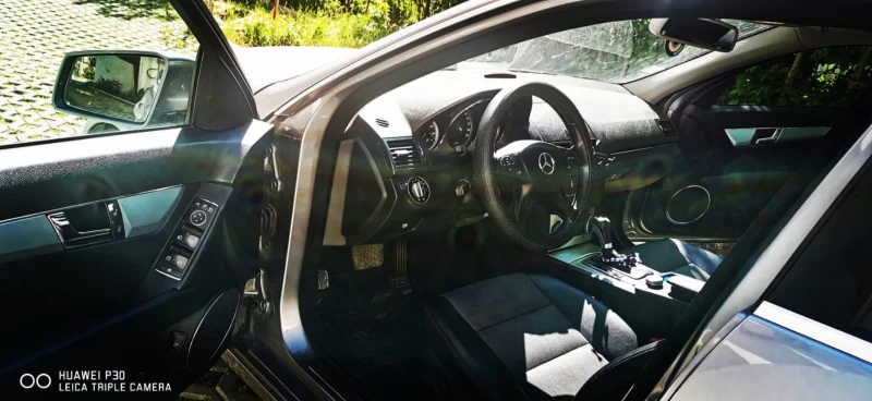 Mercedes-Benz C 220, снимка 13 - Автомобили и джипове - 52567810