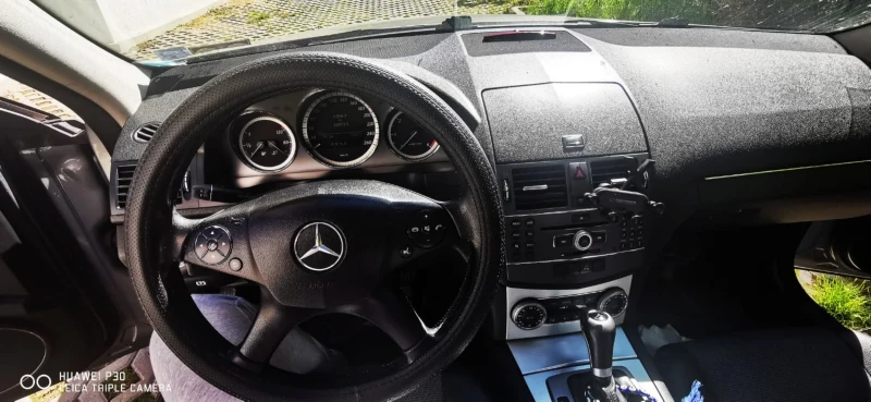 Mercedes-Benz C 220, снимка 12 - Автомобили и джипове - 52567810