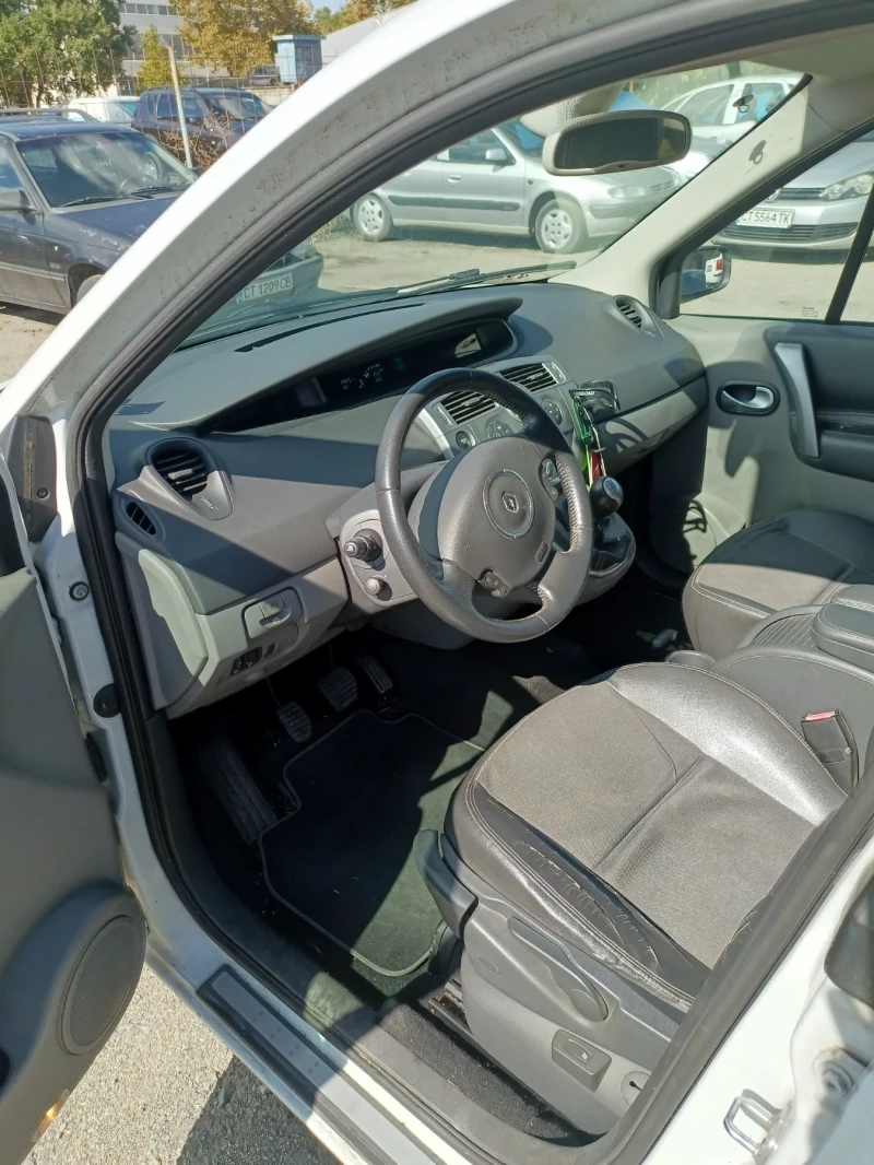 Renault Scenic, снимка 7 - Автомобили и джипове - 52024251