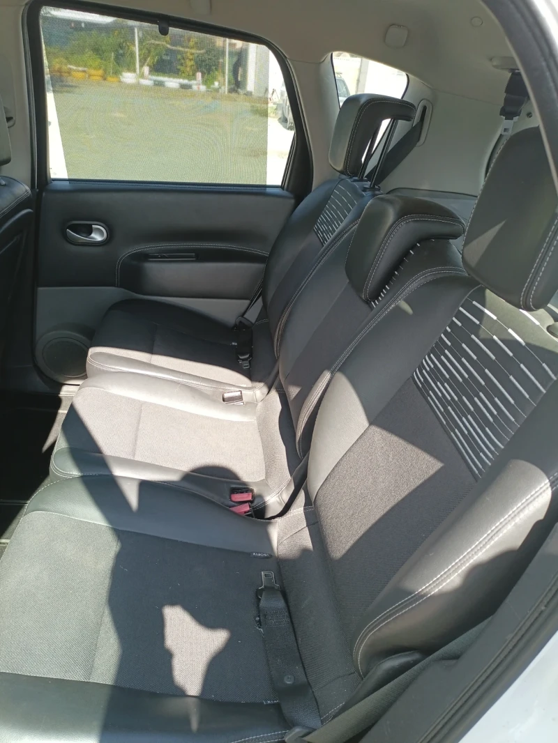 Renault Scenic, снимка 12 - Автомобили и джипове - 52024251