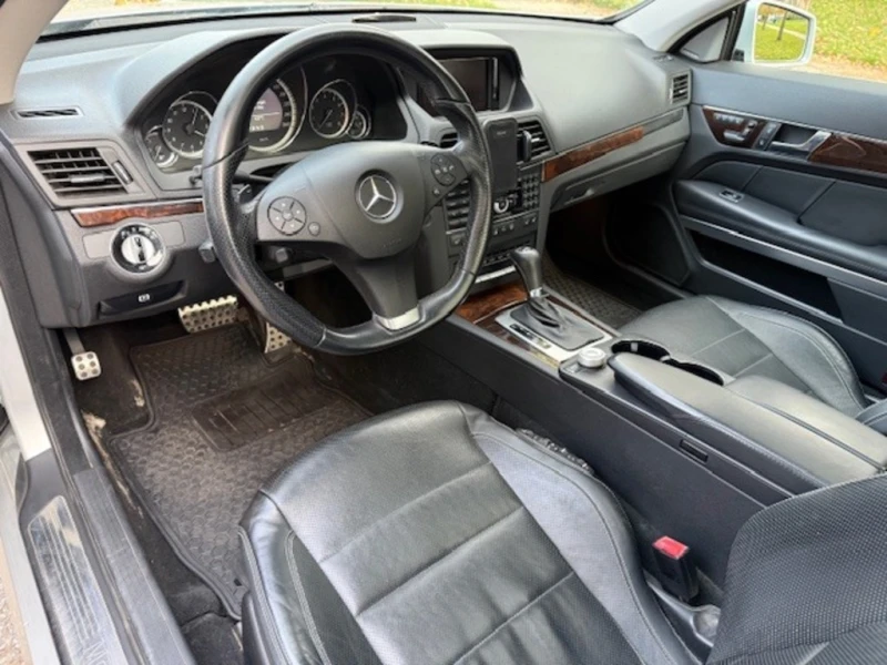 Mercedes-Benz E 500 * ОБДУХВАНЕ * * ЗАДНО * CARFAX * * АВТО КРЕДИТ * *, снимка 7 - Автомобили и джипове - 52650092