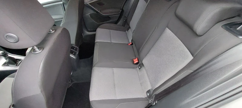 VW Golf 1.6 tdi , снимка 12 - Автомобили и джипове - 52892131