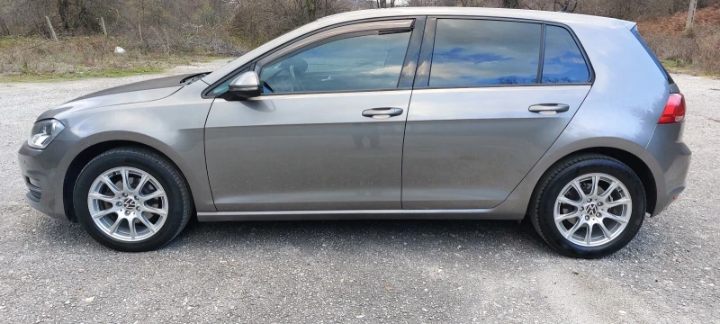 VW Golf 1.6 tdi , снимка 8 - Автомобили и джипове - 52892131
