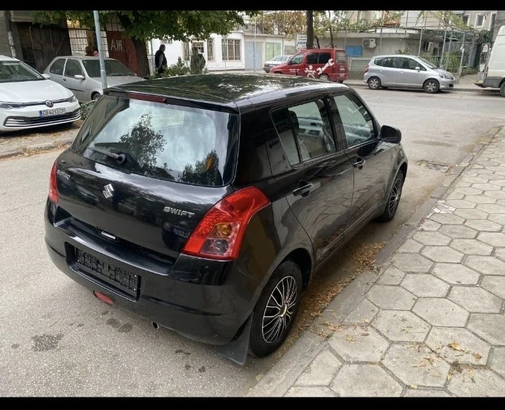 Suzuki Swift, снимка 2 - Автомобили и джипове - 48483654