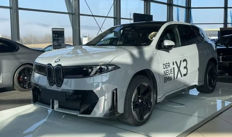 BMW iX3 50 xDrive M sport, снимка 2 - Автомобили и джипове - 53861238