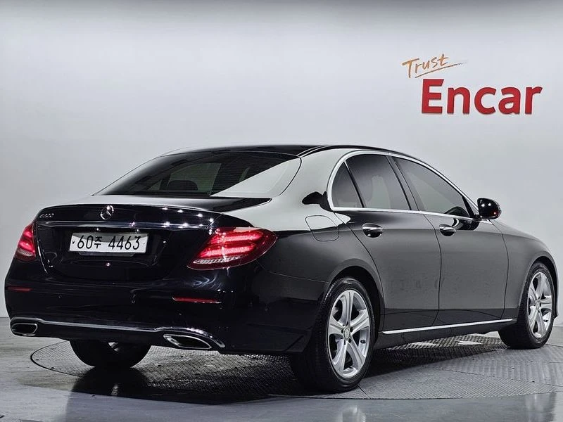 Mercedes-Benz E 200 E200 Avantgarde| 184к.с.| ВКЛ.ТЕХНОТЕСТ, снимка 2 - Автомобили и джипове - 55218174
