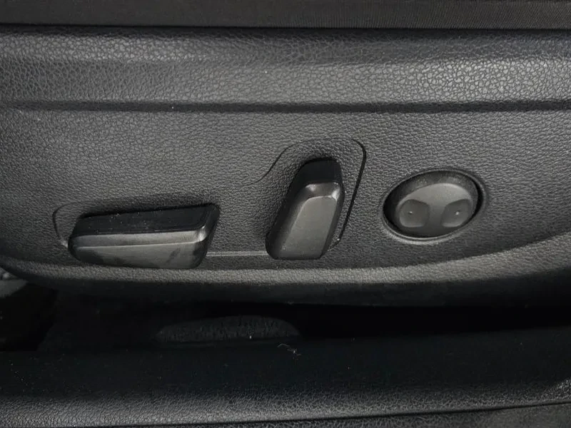 Hyundai Grandeur 2.4 Modern, снимка 16 - Автомобили и джипове - 55260407