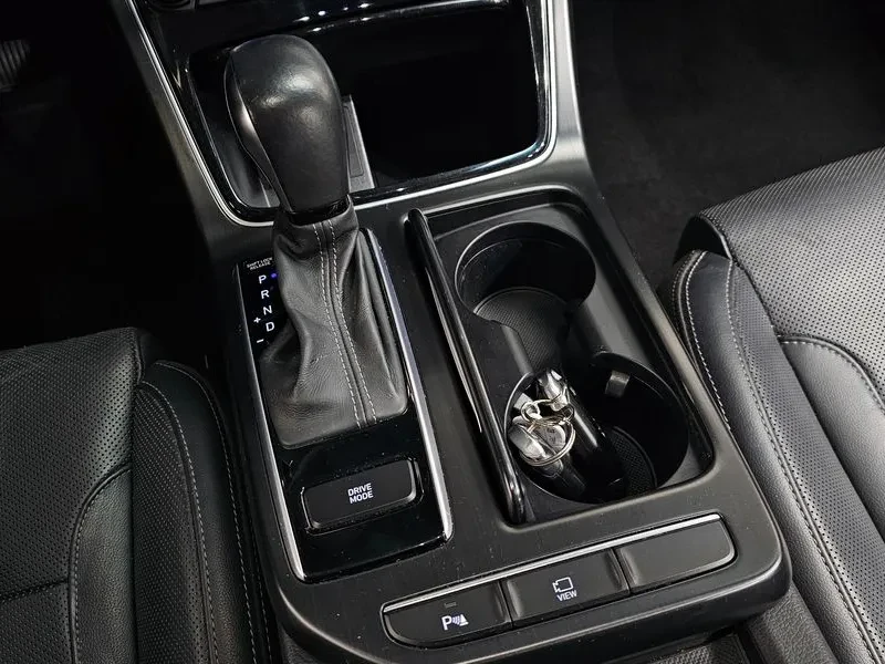 Hyundai Grandeur 2.4 Modern, снимка 9 - Автомобили и джипове - 55260407